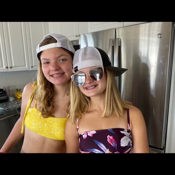 Meet your Posher, Meredith - Picture 15 of 15